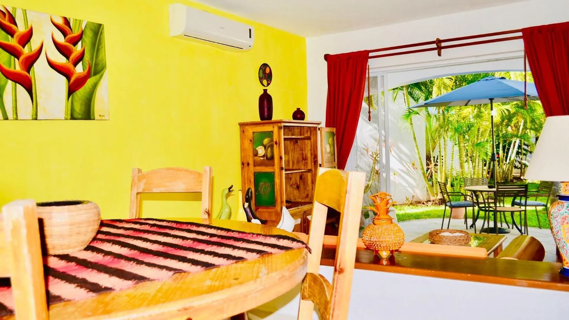 Executive Budget Room With Swimming Pool Air Conditioning And Parking Playa del Carmen 0*,