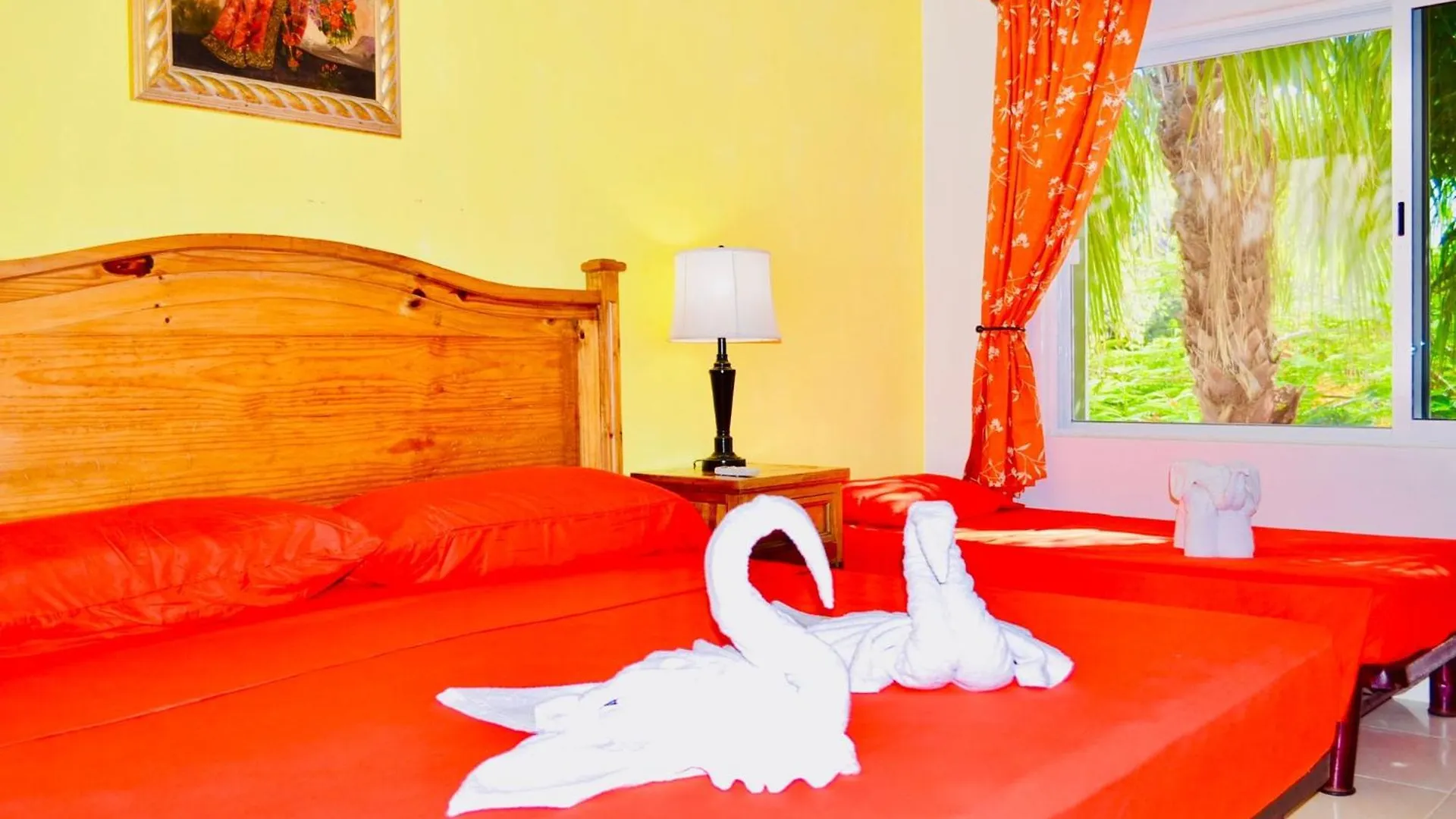 Gasthof Executive Budget Room With Swimming Pool Air Conditioning And Parking Playa del Carmen
