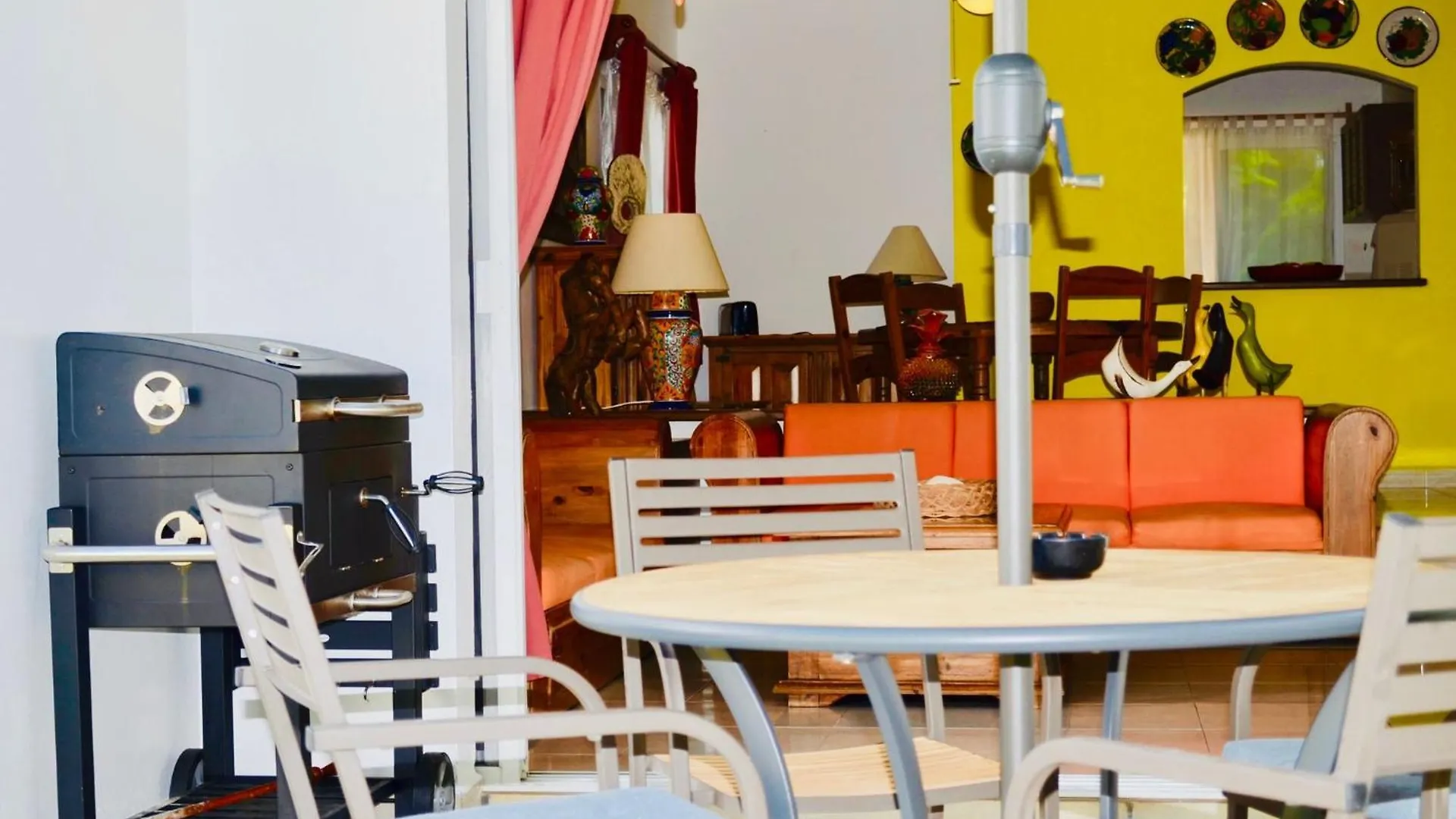 Executive Budget Room With Swimming Pool Air Conditioning And Parking Playa del Carmen Mexiko