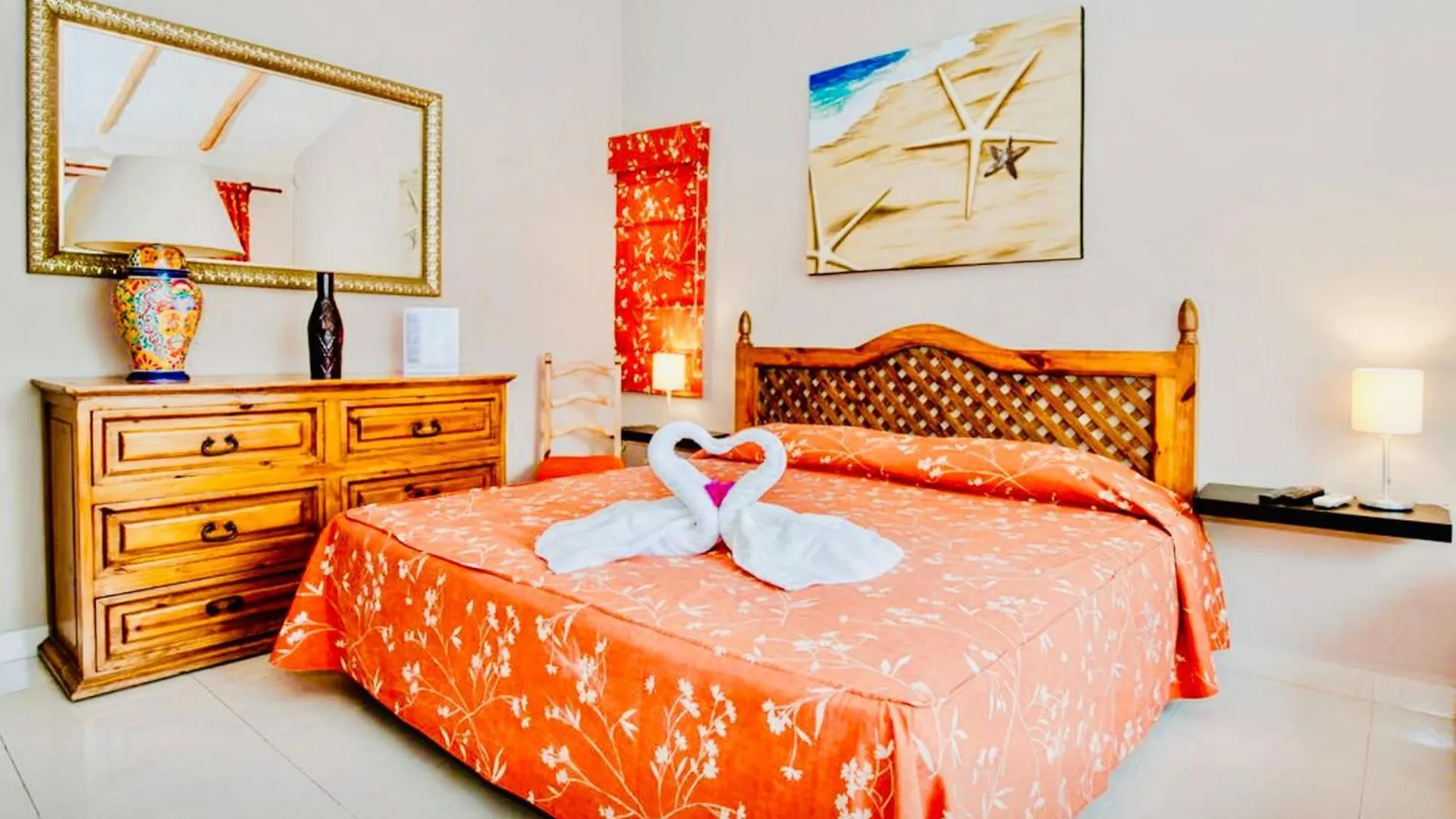 Executive Budget Room With Swimming Pool Air Conditioning And Parking Playa del Carmen Guest house